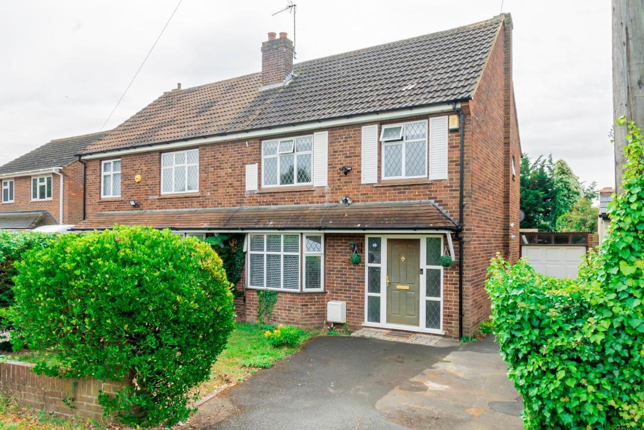Stunning Place, Close To Windsor & Heathrow & Private Parking Burnham (Buckinghamshire) Exterior foto