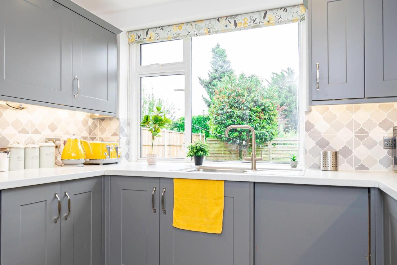 Stunning Place, Close To Windsor & Heathrow & Private Parking Burnham (Buckinghamshire) Exterior foto